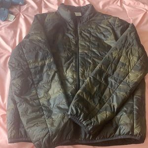 Camo puffer jacket